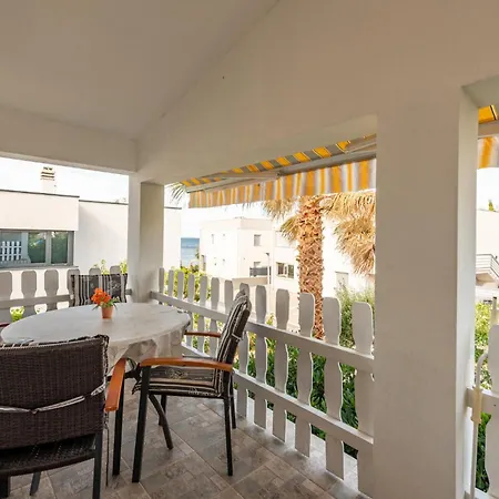 In With Wifi Apartment