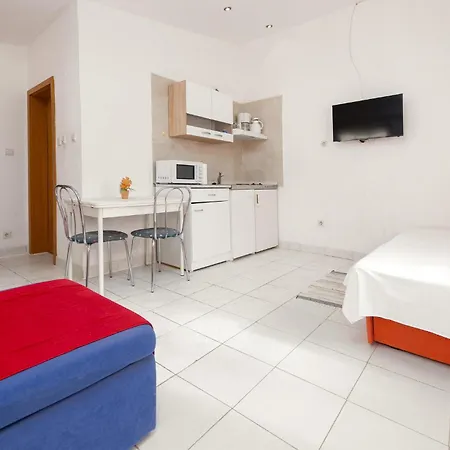 Apartment In With Wifi