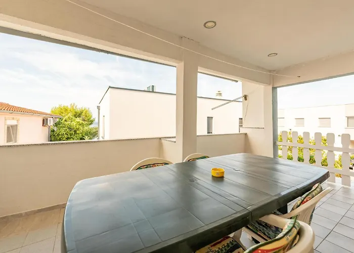 In With Wifi Apartman